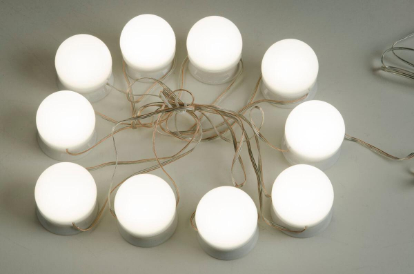 Зеркало с подсветкой (UL-00005246) Uniel TLD-592 White/LED/13Lm/6000K/3АА