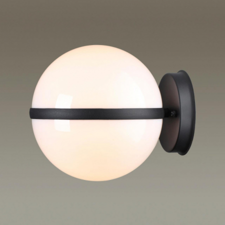 Настенный светильник Odeon Light 4832/1W