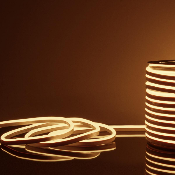 Светодиодный гибкий неон Elektrostandard 220V 9,6W 120Led 2835 IP67 односторонний теплый белый, 50 м 4690389167355