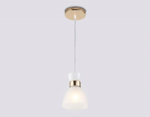 Подвесной светильник Ambrella Light Loft Traditional TR3401